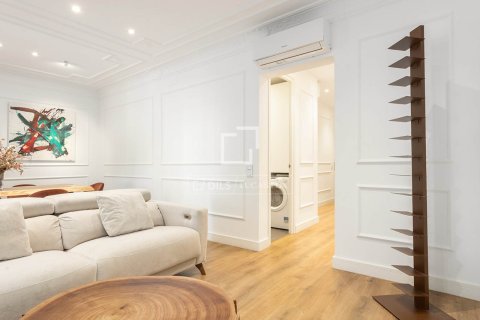 2 bedrooms apartment for sale in Barcelona, Catalonia, Spain № 7276 - photo 20