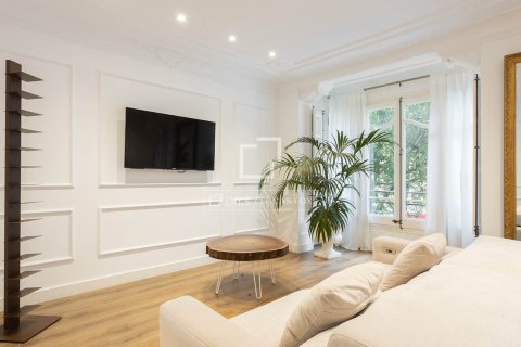 2 bedrooms apartment for sale in Barcelona, Catalonia, Spain № 7276 - photo 26