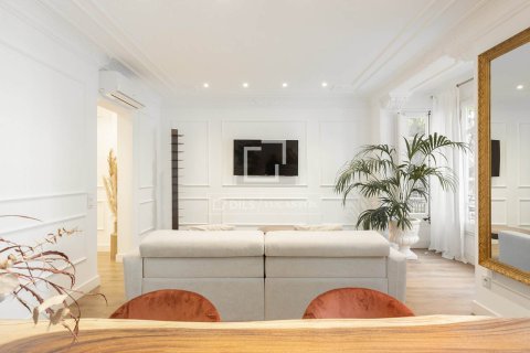 2 bedrooms apartment for sale in Barcelona, Catalonia, Spain № 7276 - photo 21
