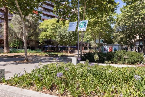 Apartamento de 2 dormitorios en venta en Barcelona, Cataluña, Spain № 3610 - foto 8