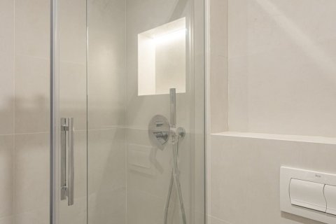 Apartamento de 2 dormitorios en venta en Barcelona, Cataluña, Spain № 3610 - foto 7