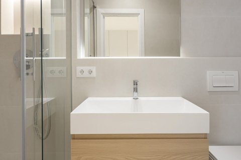 Apartamento de 2 dormitorios en venta en Barcelona, Cataluña, Spain № 3610 - foto 6