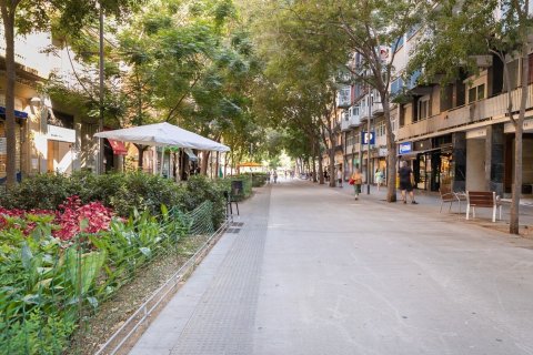 Apartamento de 2 dormitorios en venta en Barcelona, Cataluña, Spain № 3610 - foto 11