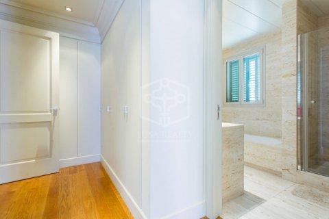 4 bedrooms apartment for rent in Barcelona, Catalonia, Spain № 3577 - photo 2