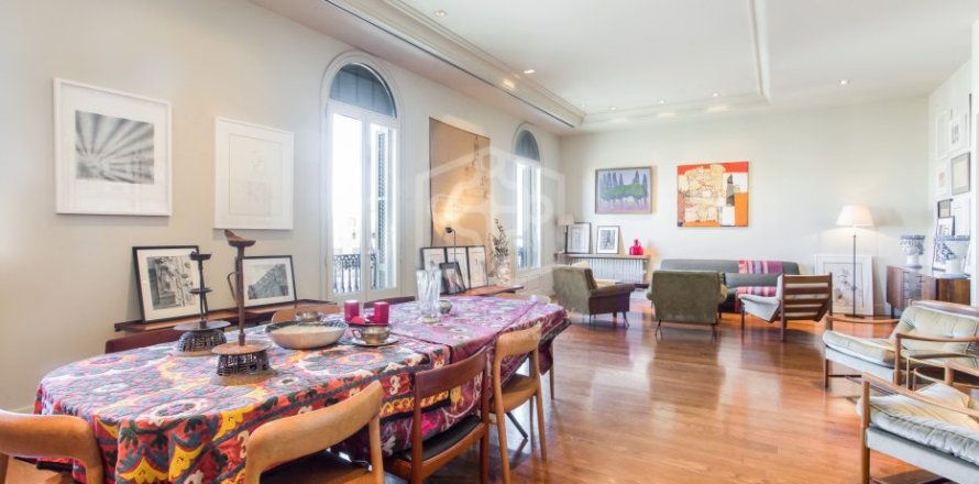 4 bedrooms apartment for rent in Barcelona, Catalonia, Spain № 3577