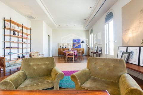 4 bedrooms apartment for rent in Barcelona, Catalonia, Spain № 3577 - photo 10