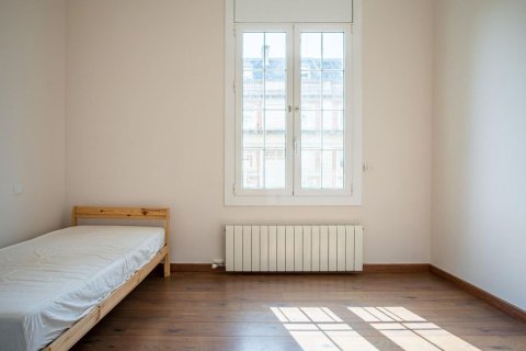 Apartamento de 5 dormitorios en venta en Barcelona, Cataluña, Spain № 8438 - foto 27