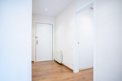Apartamento de 5 dormitorios en venta en Barcelona, Cataluña, Spain № 8438 - foto 29
