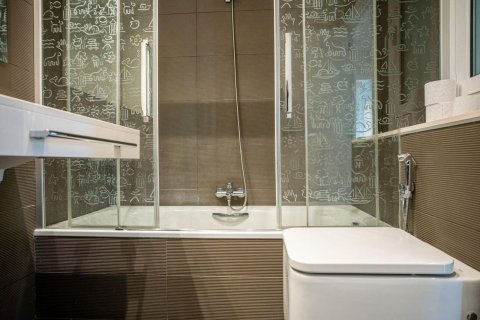 Apartamento de 5 dormitorios en venta en Barcelona, Cataluña, Spain № 8438 - foto 24