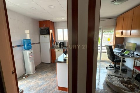 Сasa de 4 dormitorios en venta en Mollet del Vallès, Barcelona, Cataluña, Spain № 8435 - foto 26