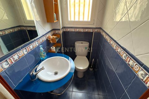 Сasa de 4 dormitorios en venta en Mollet del Vallès, Barcelona, Cataluña, Spain № 8435 - foto 25