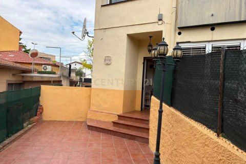 Сasa de 4 dormitorios en venta en Mollet del Vallès, Barcelona, Cataluña, Spain № 8435 - foto 2