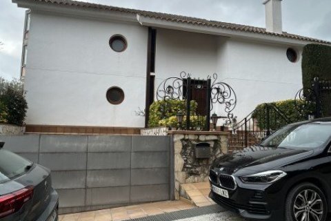 Сasa de 5 dormitorios en venta en Argentona, Barcelona, Cataluña, Spain № 8437