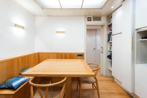 Apartamento de 5 dormitorios en venta en Barcelona, Cataluña, Spain № 8439 - foto 14