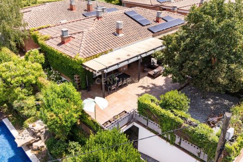 Сasa de 3 dormitorios en venta en Sant Cugat del Vallès, Barcelona, Cataluña, Spain № 8434