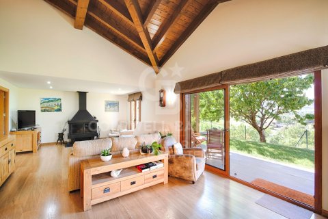 4 bedrooms house for sale in Catalonia, Spain № 7673 - photo 11