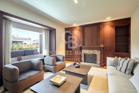 4 bedrooms penthouse for sale in Barcelona, Catalonia, Spain № 7671