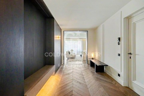 Apartamento de 3 dormitorios en venta en Barcelona, Cataluña, Spain № 7670 - foto 18