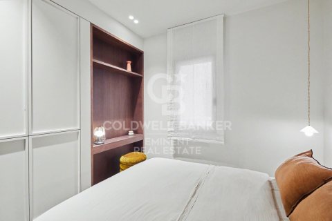 Apartamento de 3 dormitorios en venta en Barcelona, Cataluña, Spain № 7670 - foto 23