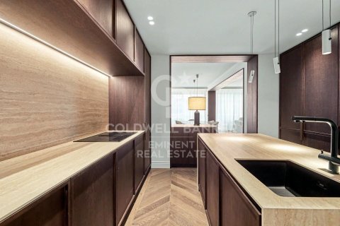 Apartamento de 3 dormitorios en venta en Barcelona, Cataluña, Spain № 7670 - foto 15