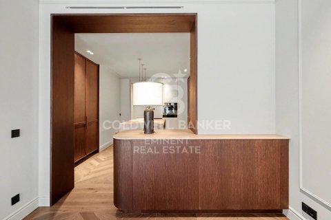 Apartamento de 3 dormitorios en venta en Barcelona, Cataluña, Spain № 7670 - foto 13