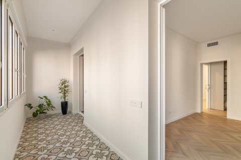 Купить квартиру в Эшампле, Испания с 4 спальни, 140м², № 1241 - фото 12