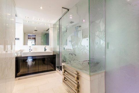 Купить квартиру в Барселона, Испания с 2 спальни, 134м², № 1236 - фото 12