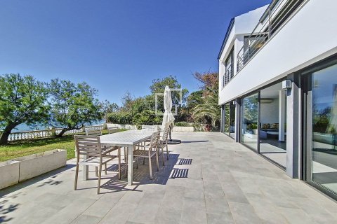 Villa de 5 dormitorios en alquiler en Vilanova i la Geltrú, Barcelona, Cataluña, Spain № 4531 - foto 20
