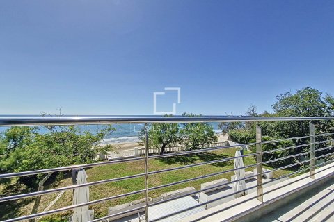Villa de 5 dormitorios en alquiler en Vilanova i la Geltrú, Barcelona, Cataluña, Spain № 4531 - foto 6