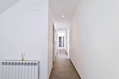 Villa de 5 dormitorios en alquiler en Vilanova i la Geltrú, Barcelona, Cataluña, Spain № 4531 - foto 29