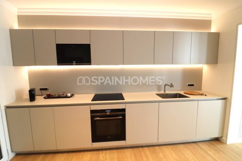 3 bedrooms apartment for sale in Barcelona, Catalonia, Spain № 1296 - photo 11