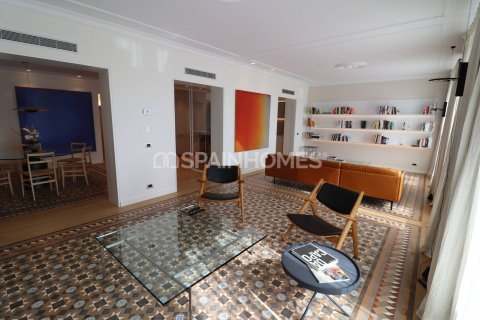 3 bedrooms apartment for sale in Barcelona, Catalonia, Spain № 1296 - photo 8