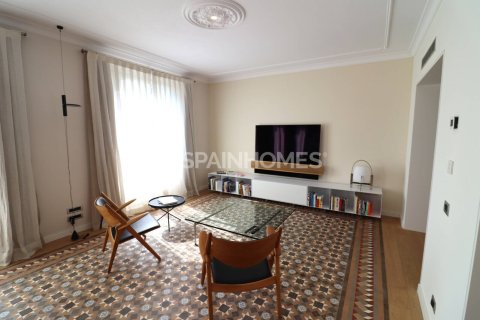 3 bedrooms apartment for sale in Barcelona, Catalonia, Spain № 1296 - photo 9