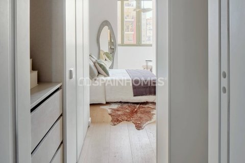 Apartamento de 1 dormitorio en venta en Barcelona, Cataluña, Spain № 1297 - foto 9