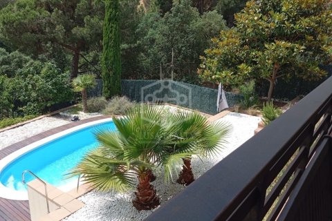 Villa de 5 dormitorios en venta en Lloret de Mar, Gerona, Cataluña, Spain № 1093 - foto 22