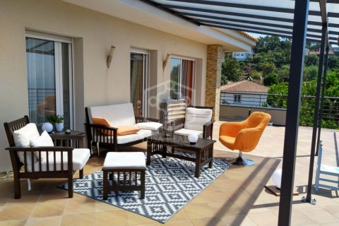 Villa de 5 dormitorios en venta en Lloret de Mar, Gerona, Cataluña, Spain № 1093 - foto 3