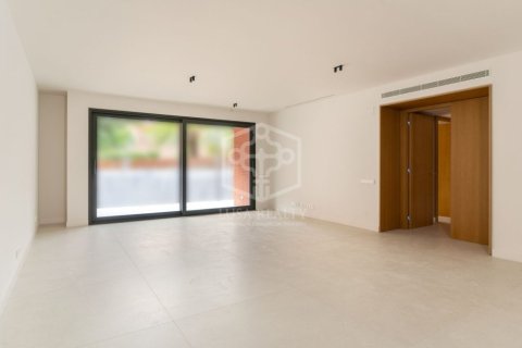 Купить квартиру в Барселона, Испания с 4 спальни, 175м², № 1092 - фото 6