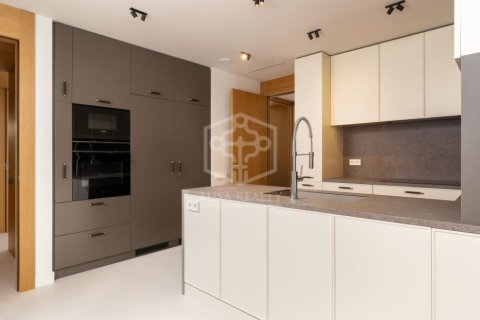 Купить квартиру в Барселона, Испания с 4 спальни, 175м², № 1092 - фото 10