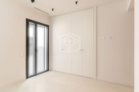 Купить квартиру в Барселона, Испания с 4 спальни, 175м², № 1092 - фото 18