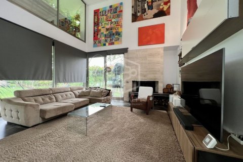 Villa de 4 dormitorios en venta en Sitges, Barcelona, Cataluña, Spain № 1091 - foto 11
