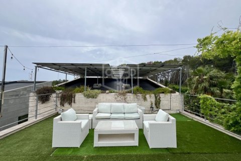 Villa de 4 dormitorios en venta en Sitges, Barcelona, Cataluña, Spain № 1091 - foto 8