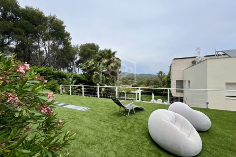 Villa de 4 dormitorios en venta en Sitges, Barcelona, Cataluña, Spain № 1091 - foto 5
