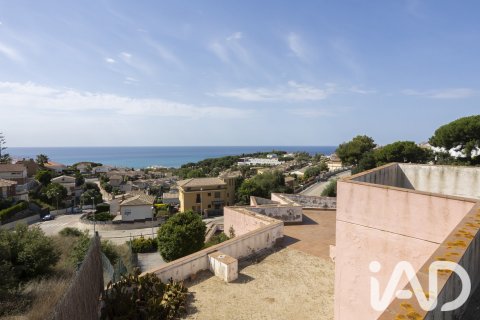 4 bedrooms house for sale in Canet de Mar, Barcelona, Catalonia, Spain № 8331 - photo 11