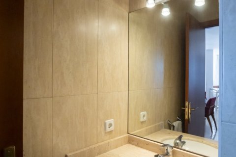 4 bedrooms house for sale in Canet de Mar, Barcelona, Catalonia, Spain № 8331 - photo 23