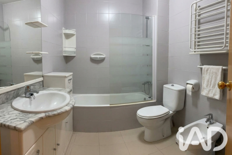 Apartamento de 2 dormitorios en venta en Sitges, Barcelona, Cataluña, Spain № 8333 - foto 28