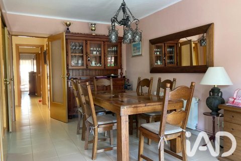 Apartamento de 2 dormitorios en venta en Sitges, Barcelona, Cataluña, Spain № 8333 - foto 3