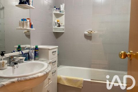 Apartamento de 2 dormitorios en venta en Sitges, Barcelona, Cataluña, Spain № 8333 - foto 17