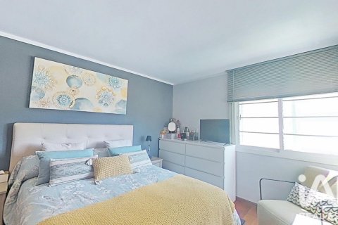 Tríplex de 4 dormitorios en venta en Cambrils, Tarragona, Cataluña, Spain № 8335 - foto 20