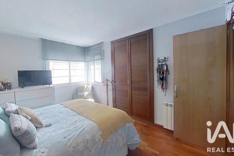 Tríplex de 4 dormitorios en venta en Cambrils, Tarragona, Cataluña, Spain № 8335 - foto 22