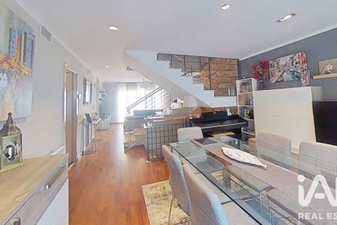 Tríplex de 4 dormitorios en venta en Cambrils, Tarragona, Cataluña, Spain № 8335 - foto 17
